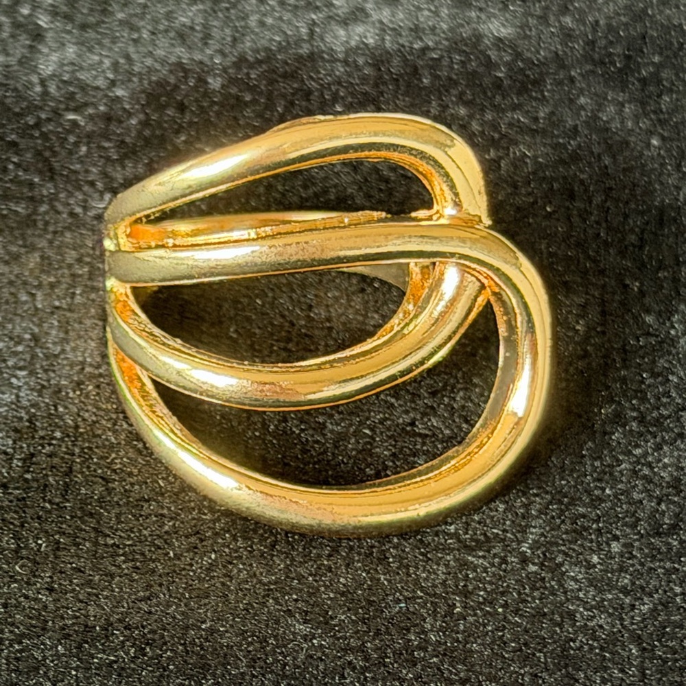 Elegant Gold-Tone Statement Ring